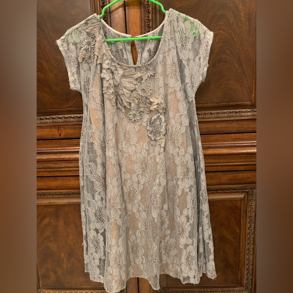 Women’s laced dress